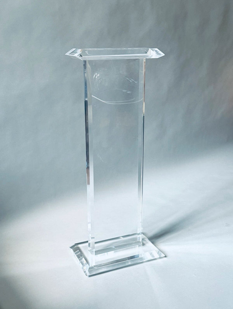 Sockel aus massivem Acrylglas Podest Kunst Präsentation