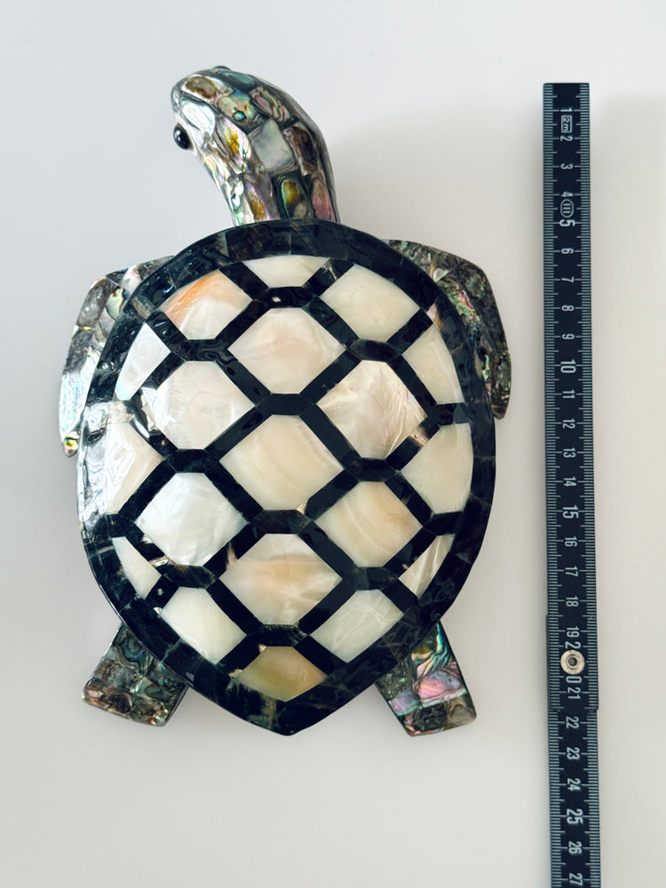 Schildkröte aus Perlmutt und Obsidian Handarbeit aus Mexiko