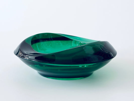 grüner vintage aschenbecher tschechoslowakai