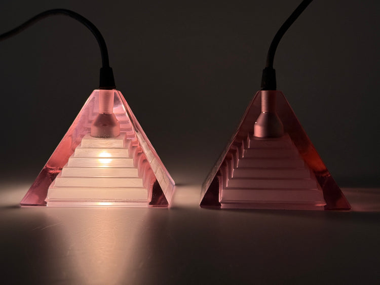 Mazzega Lampen Pendelleuchten Paar Murano Pyramid Piva Italy