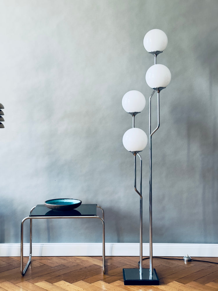 Reggiani Stehlampe Lampe Chrom Italy Modern 1960er Opalglas Midcentury Glass