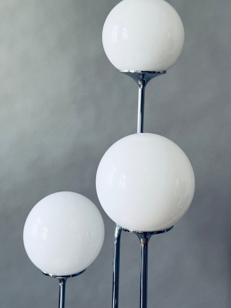 Reggiani Stehlampe Lampe Chrom Italy Modern 1960er Opalglas Midcentury Glass