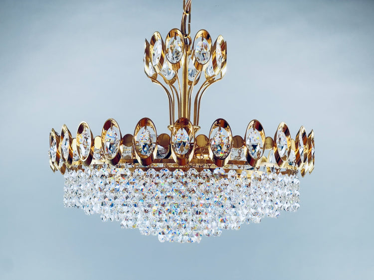 Palwa Kronleuchter Bleikristall Metall Gold Messing Kristall 1950er