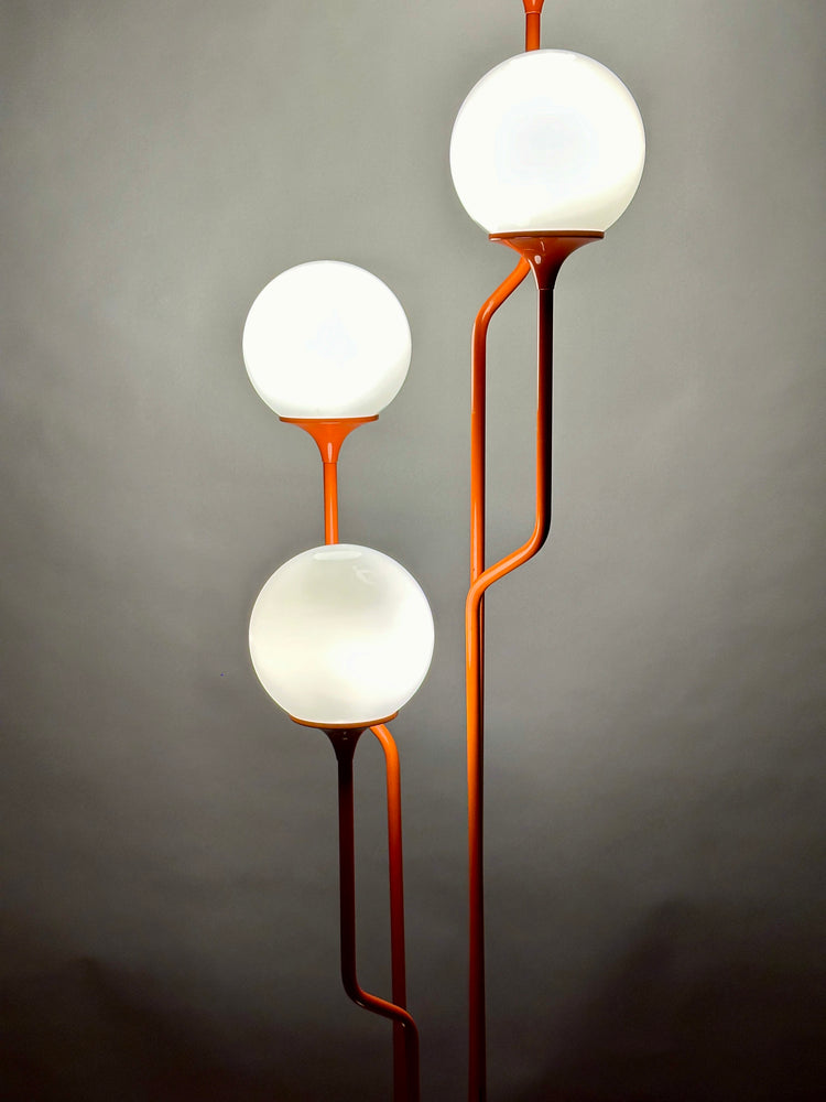 Goffredo Reggiani Stehleuchte Stehlampe Lampe Orange Italien Modern 1970er Opalglas Midcentury Atomic Milk Glass