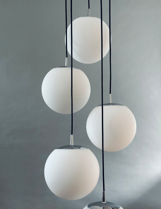 Kaskadenleuchte Lampe Peill & Putzler 5 Opal Glas Kugeln Chrom 1970er