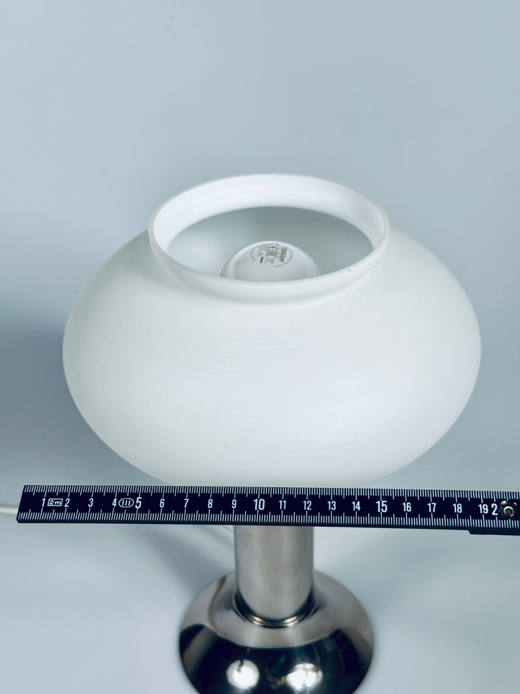 Tischleuchte Lampe Narva Lengefeld DDR Design Opalglas 1970er