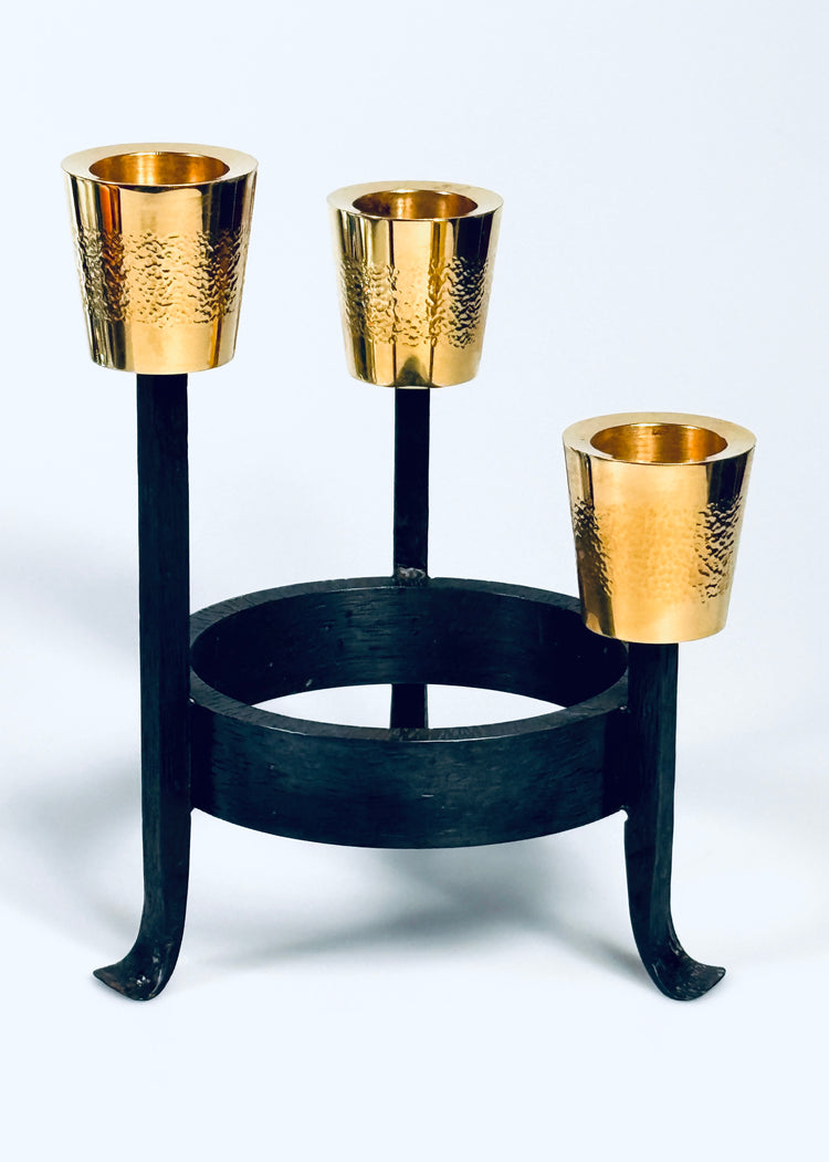 Kerzenständer Brutalist Messing Eisen massiv vergoldet 3 Flammen Deutschland 1950er