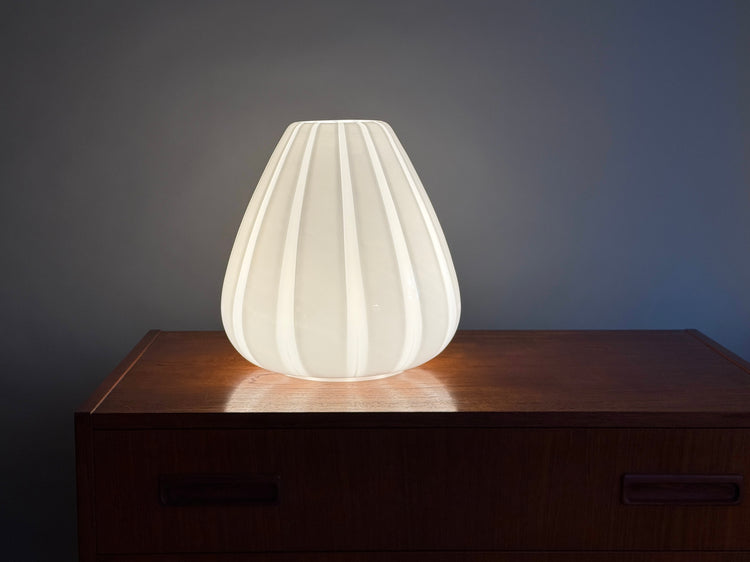Tischleuchte Lampe Stil Venini Italien weiß Streifen Glas Italy 1960er