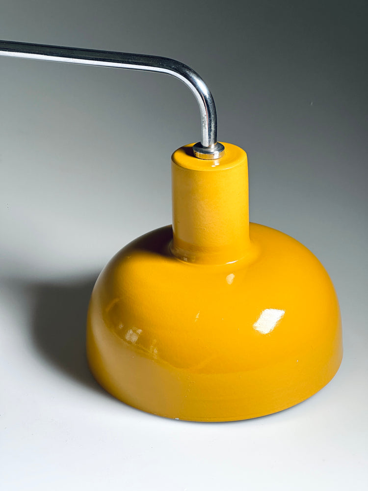 Wandleuchte Lampe gelb faltbar Architekt Platzwunder Studio Atelier Werkstatt 1960er