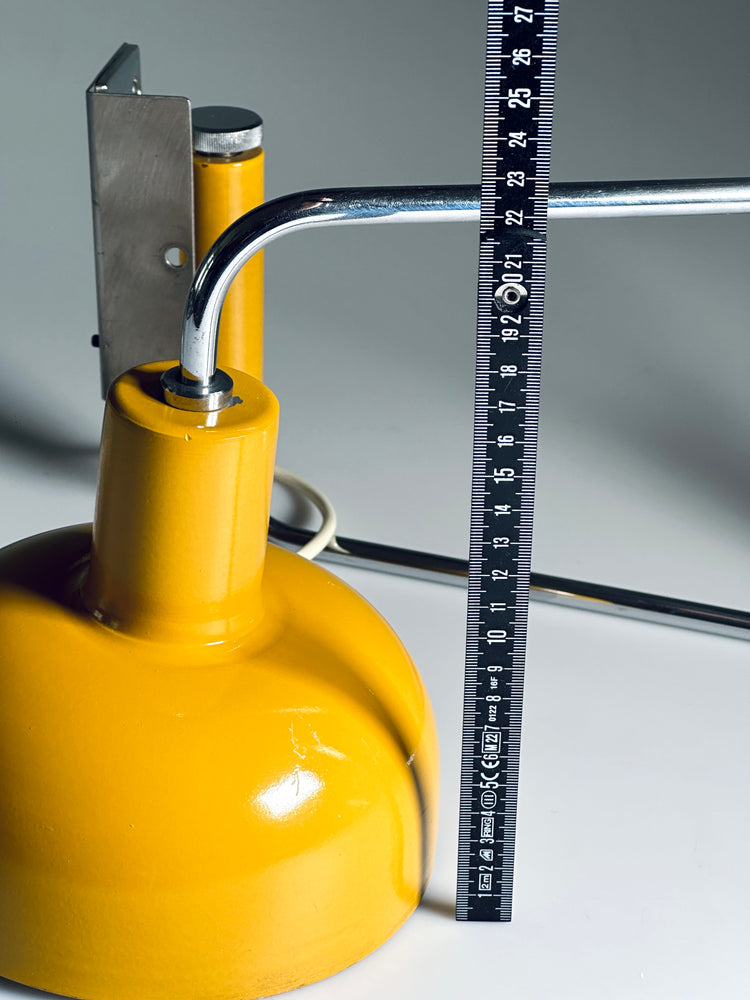 Wandleuchte Lampe gelb faltbar Architekt Platzwunder Studio Atelier Werkstatt 1960er