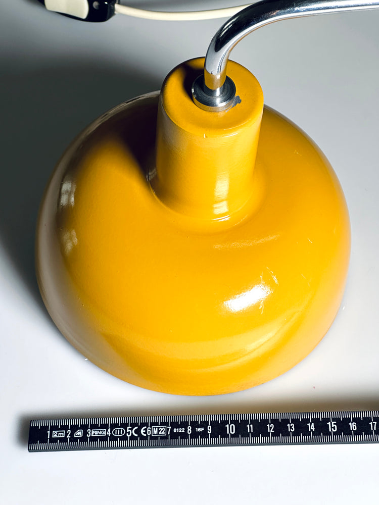 Wandleuchte Lampe gelb faltbar Architekt Platzwunder Studio Atelier Werkstatt 1960er