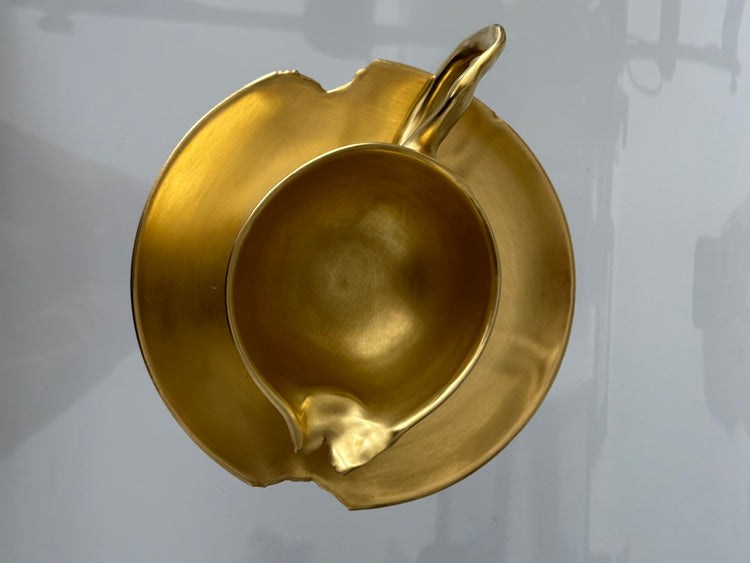 Ivan Jelinek Kunst Porzellan vergoldet Skulptur Tasse Teller Sahnekännchen Creamer Gold