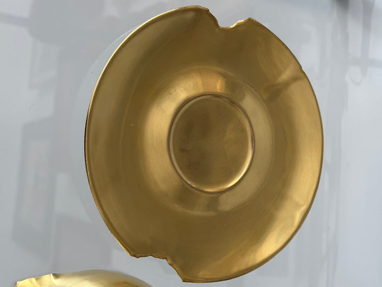 Ivan Jelinek Kunst Porzellan vergoldet Skulptur Tasse Teller Sahnekännchen Creamer Gold