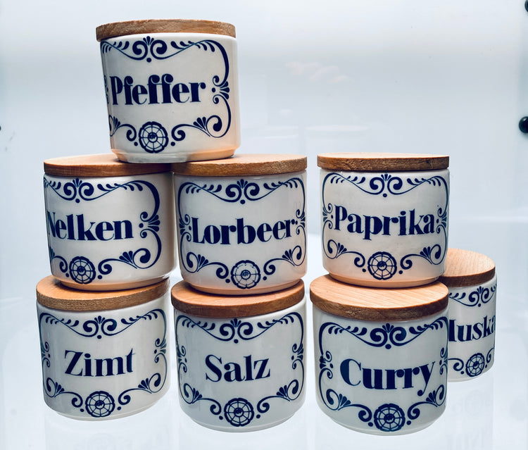 8 Gewürzdosen DDR Porzellan Buche Deckel Shabby Chic 1960er