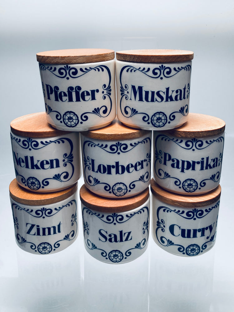 8 Gewürzdosen DDR Porzellan Buche Deckel Shabby Chic 1960er
