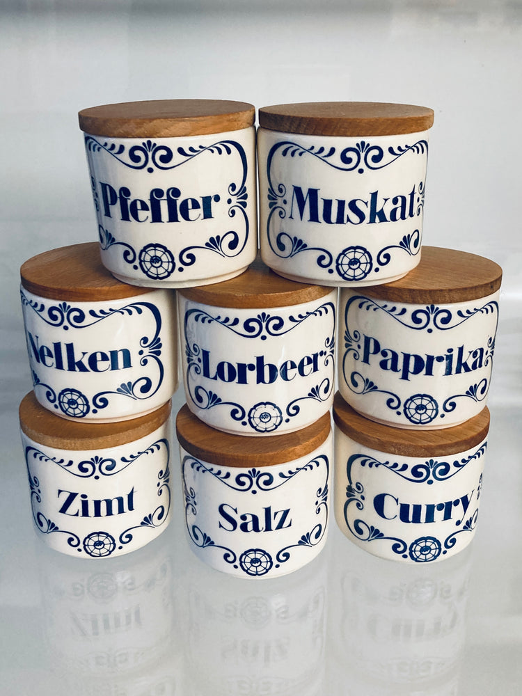 8 Gewürzdosen DDR Porzellan Buche Deckel Shabby Chic 1960er